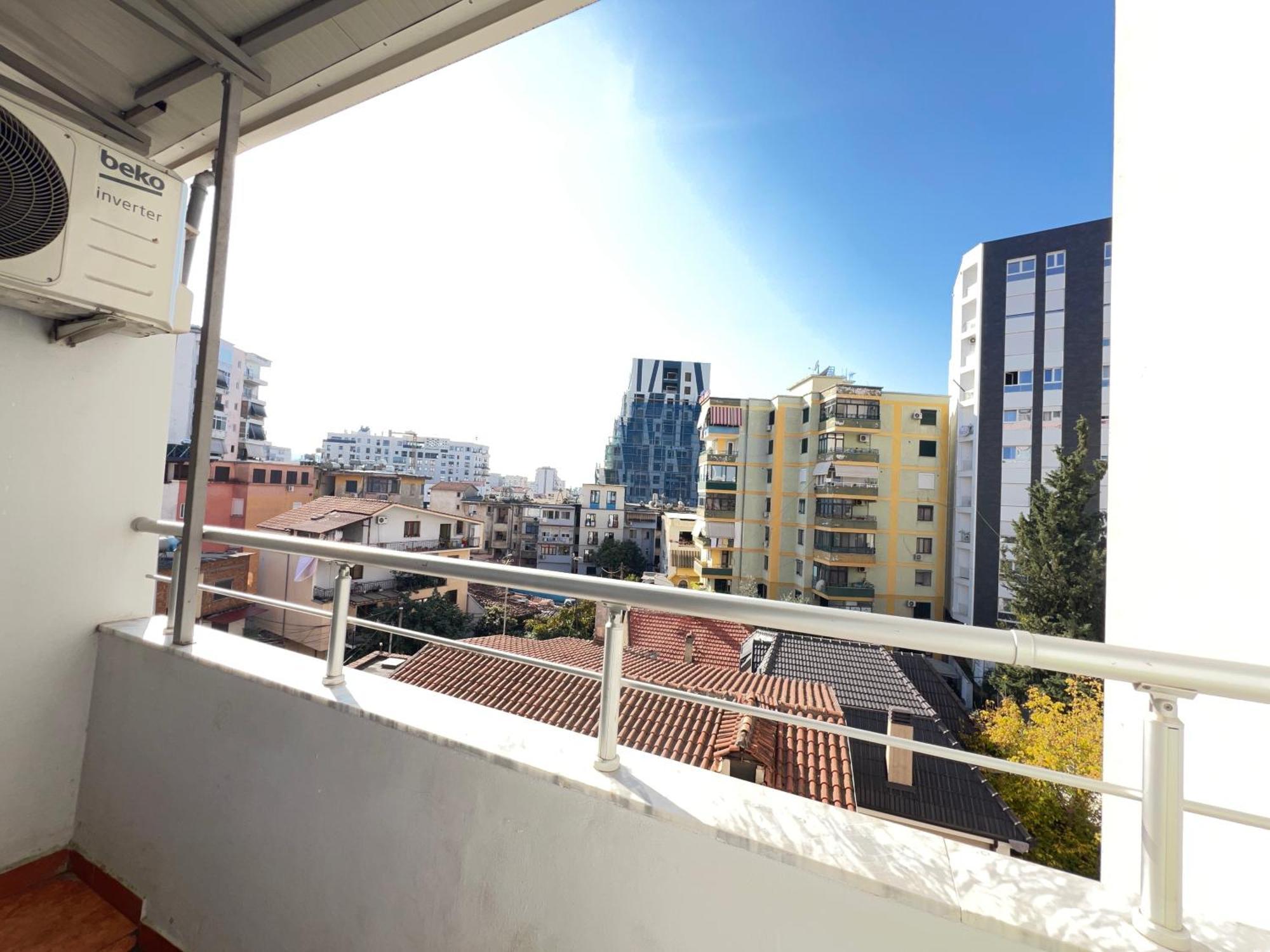Sunlit House City Center Tiranë Ngoại thất bức ảnh